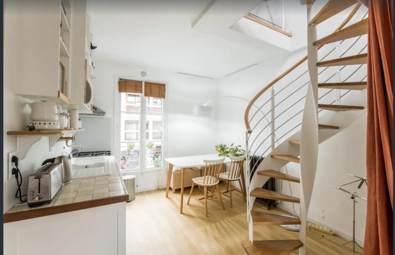 Paris Petit Appartement Lumineux Et Atypique Luaran gambar