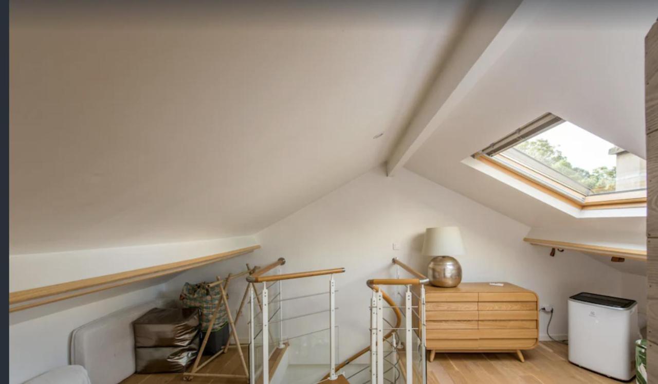 Paris Petit Appartement Lumineux Et Atypique Luaran gambar