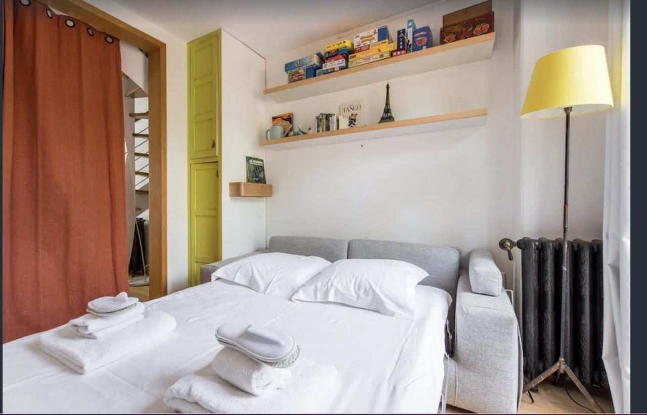 Paris Petit Appartement Lumineux Et Atypique Luaran gambar